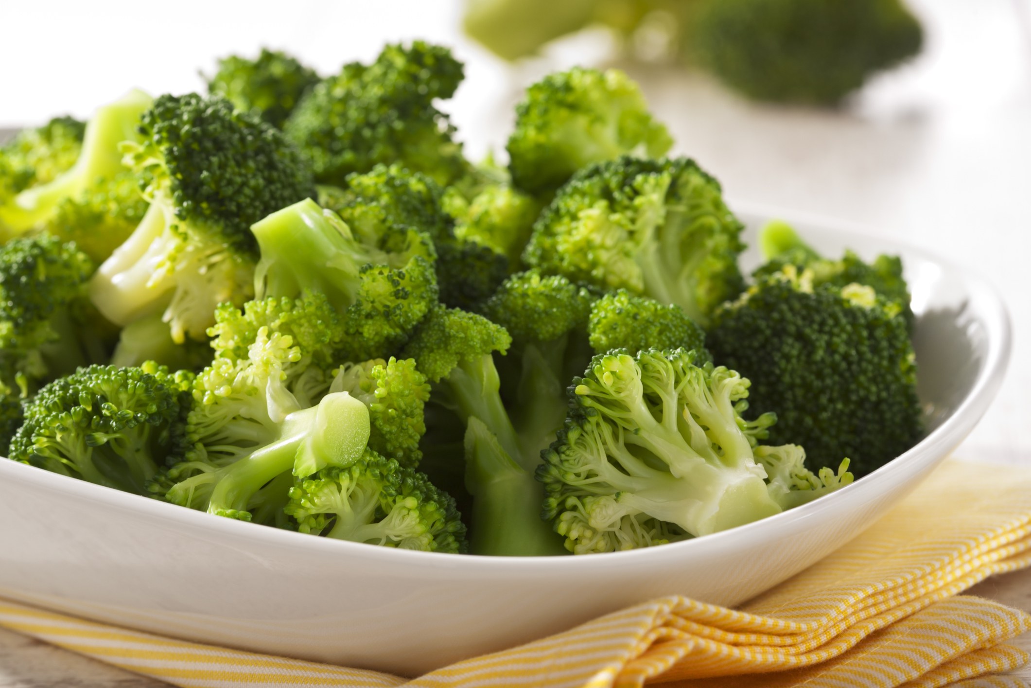 Cancerul mamar poate fi prevenit si indepartat consumand broccoli